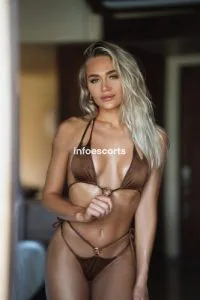 Molly Mori — Bali Escorts • Indonesia